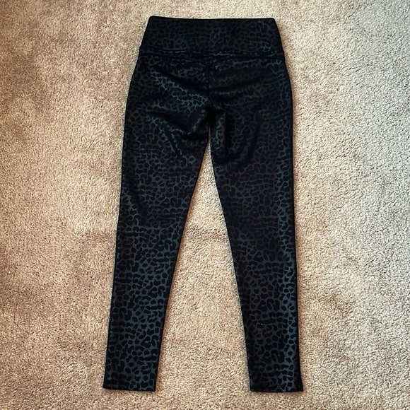NWT Vince Camuto Leopard Leggings - Picture 4 of 5